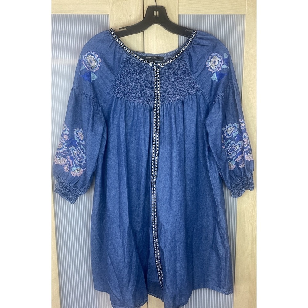 Romeo‎ & Juliet Womens Embroidered Denim Blue Dress Sz M Boho Summer Cottagecore